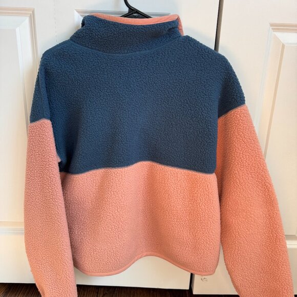 The North Face fleece sweater - Picture 2 of 2